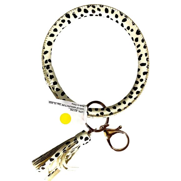 Wristlet Keychain, Black and White Leopard Tassel Bracelet Key Chain, One Size - Picture 1 of 2